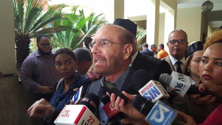 Hernández Oleaga denuncia hubo trama para despojarlo del Banco Providencial