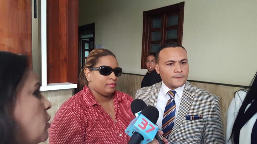 Mujeres con deformaciones por estética piden envíen a prisión a dos doctoras