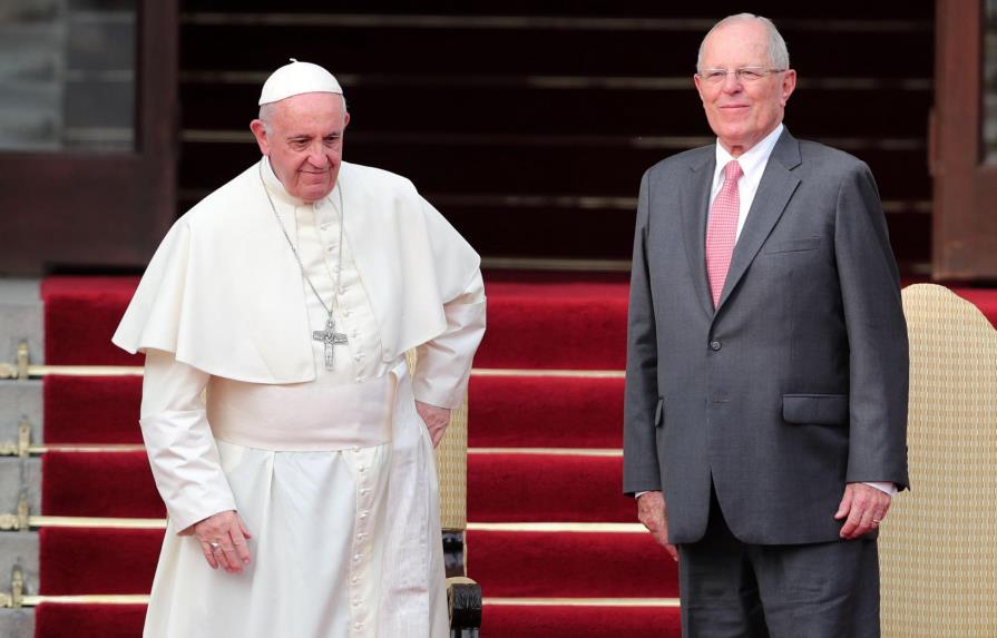 El papa denuncia en Perú la corrupción que hace tanto mal en Latinoamérica