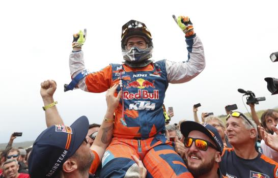 El español Carlos Sainz gana su segundo Dakar 