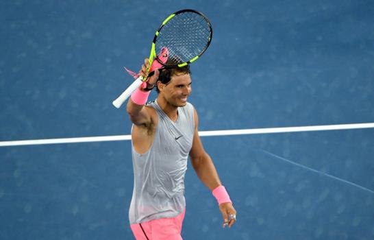 Roger Federer como Rafael Nadal, imbatido en octavos 