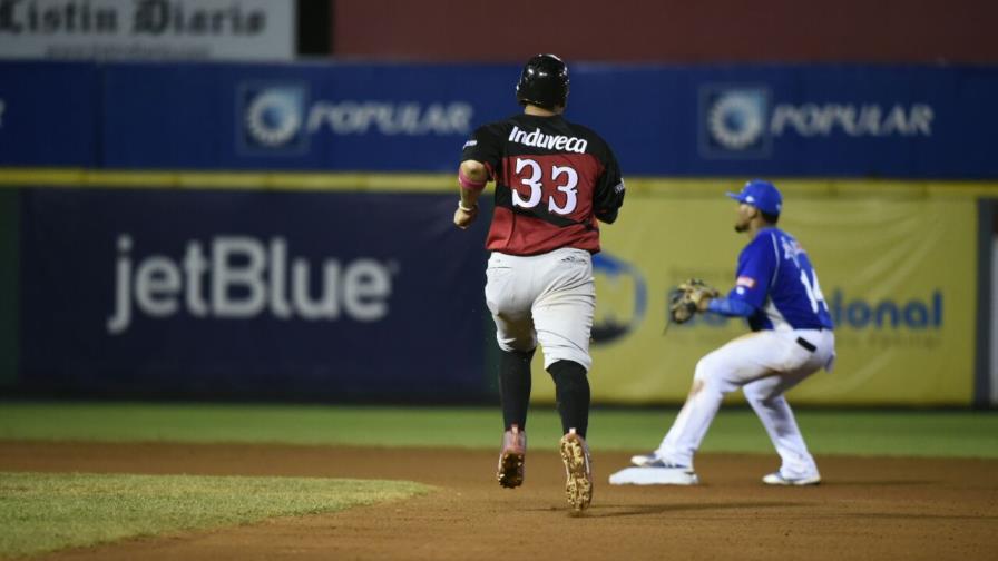 Los Leones van a un juego extra con las Águilas por la clasificación