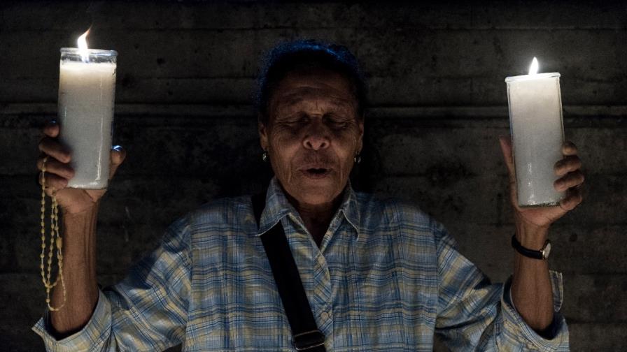 “Siempre vengo el día antes, la Virgen me curó” “Siempre vengo el día antes, la Virgen me curó”