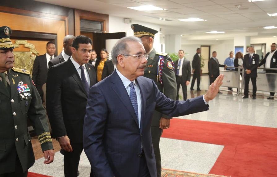Presidente Medina sale a Suiza para participar en 48 Reunión Anual del Foro Económico Mundial