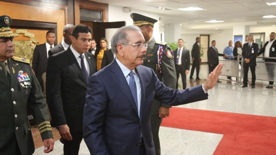 Presidente Medina sale a Suiza para participar en 48 Reunión Anual del Foro Económico Mundial