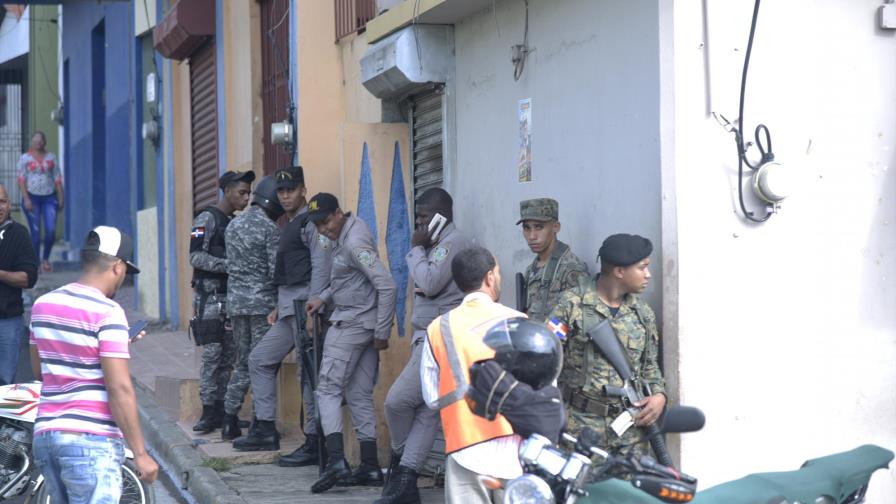 Paralizan labores en Moca en reclamo de obras