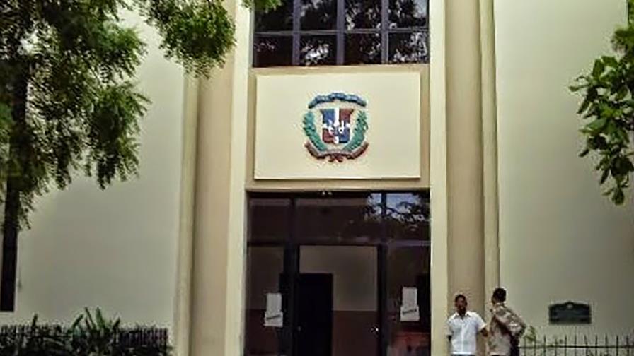 Tribunal impone 18 meses de prisión a ex oficiales FFAA