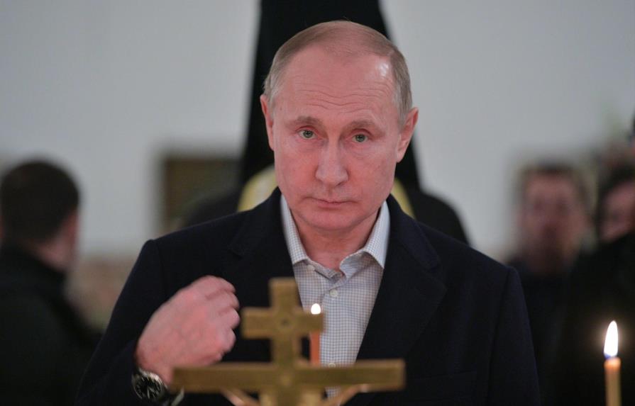 Putin firma la victoria en las presidenciales por adelantado