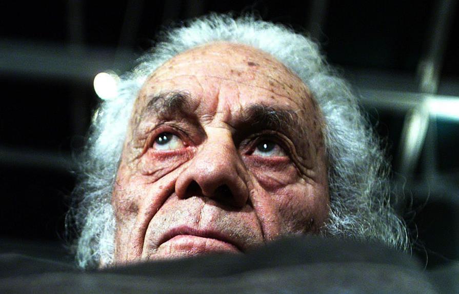 Muere a los 103 años el poeta chileno Nicanor Parra