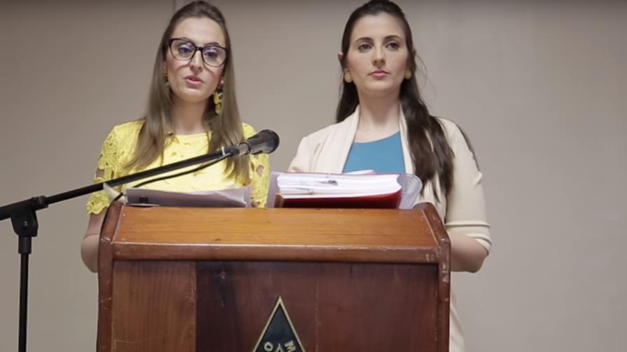 Jueza envía a prisión a doctoras acusadas de mala práctica por 20 personas