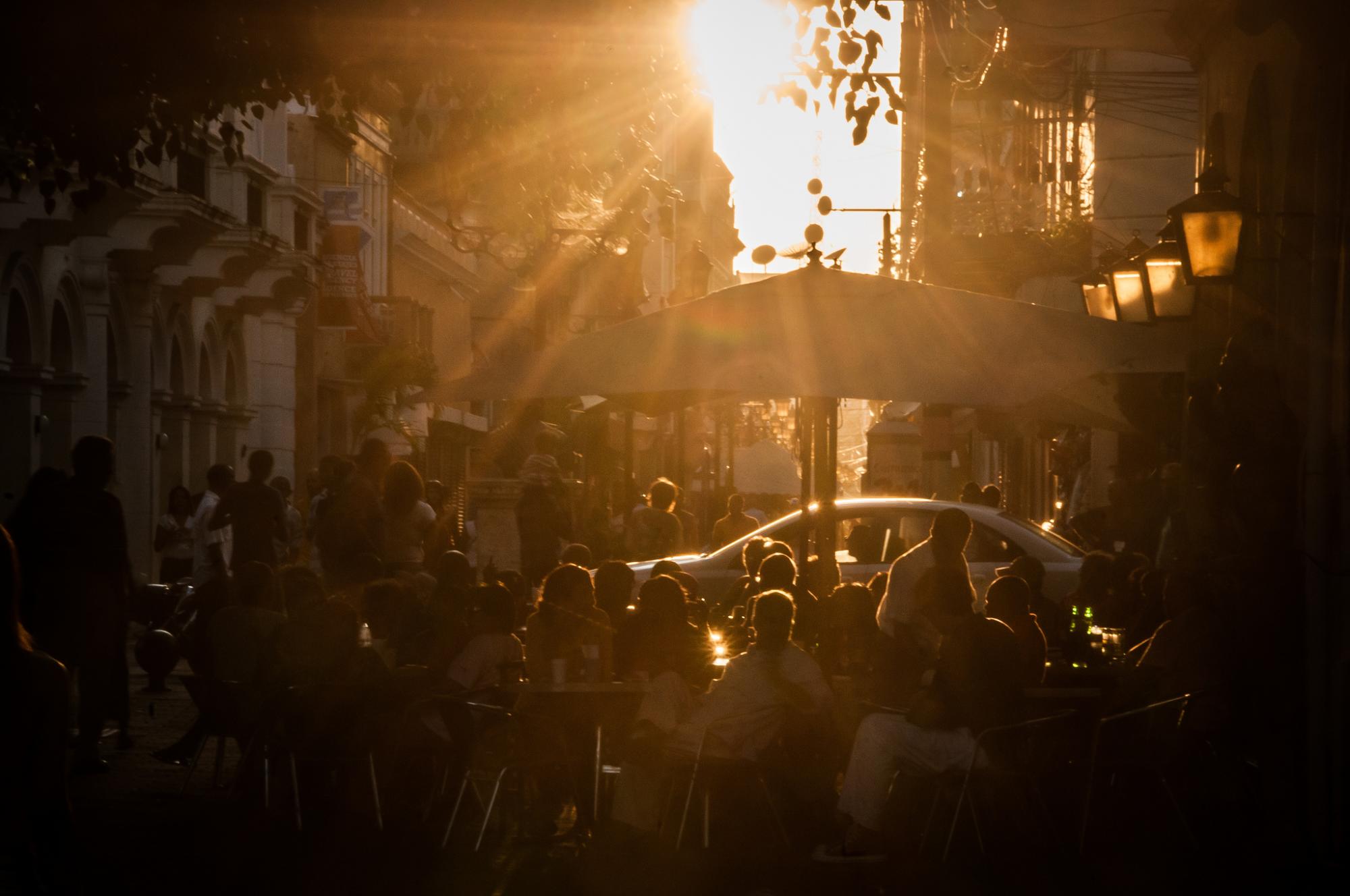 Un atardecer en el “Palacio de la Esquizofrenia”.