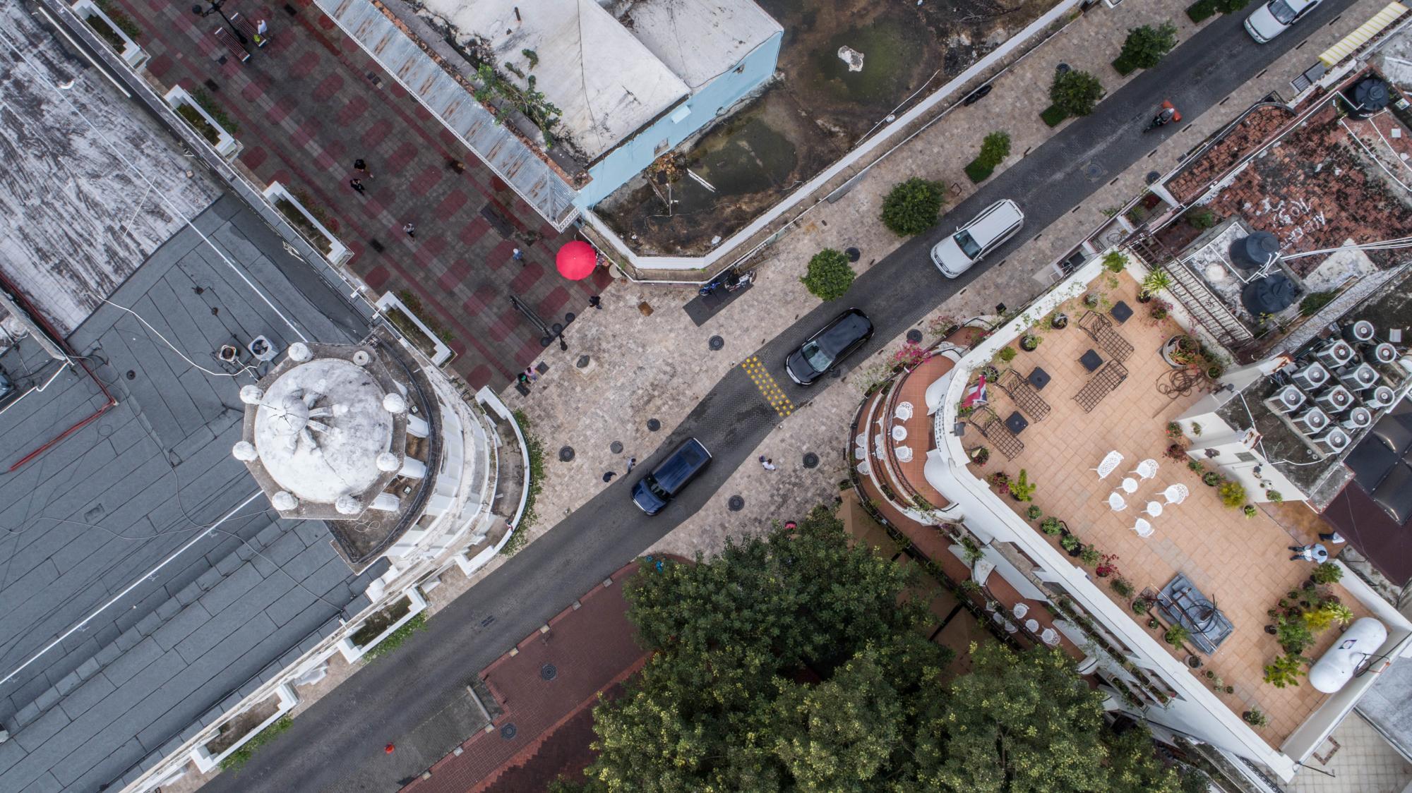 Ambos edificios entablan un diálogo urbano.