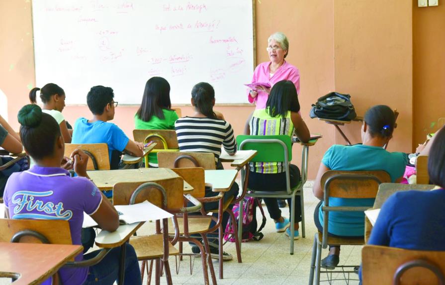Profesores de la UASD dejan a más de 185 mil estudiantes sin docencia 