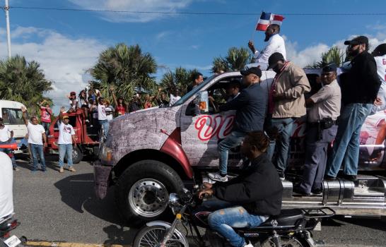 Caravana encabeza Vlad-Guerrero arrancó a las 3:41 del Aila Caravana encabeza Vlad-Guerrero arrancó a las 3:41 del Aila