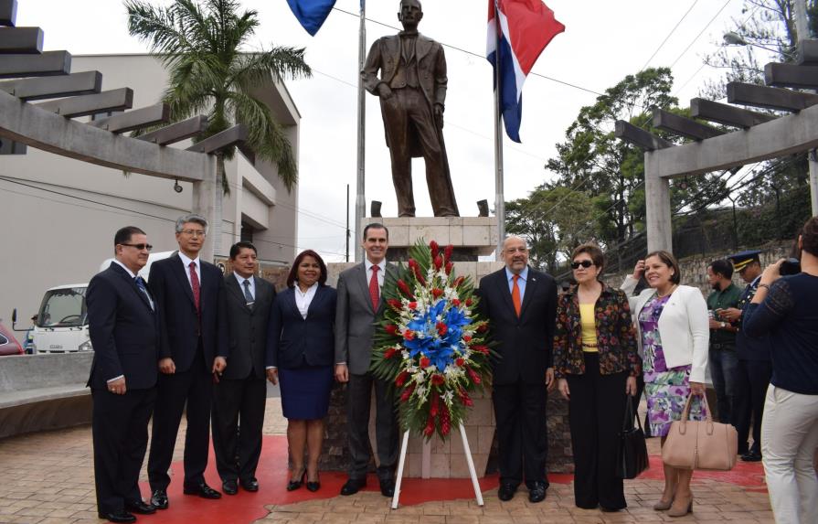  Embajada dominicana en Honduras rinde homenaje al Juan Pablo Duarte
