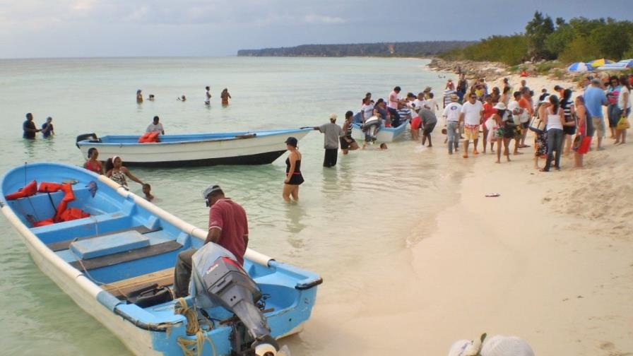 Dos muertos durante excursión en Bahía de las Águilas