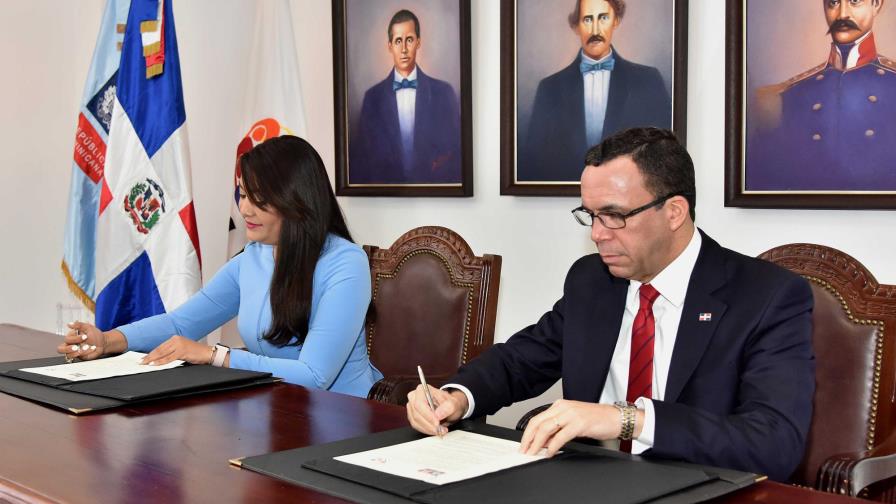 Ministerios de Educación y de la Juventud firman acuerdo para el desarrollo de bachilleres Ministerios de Educación y de la Juventud firman acuerdo para el desarrollo de bachilleres
