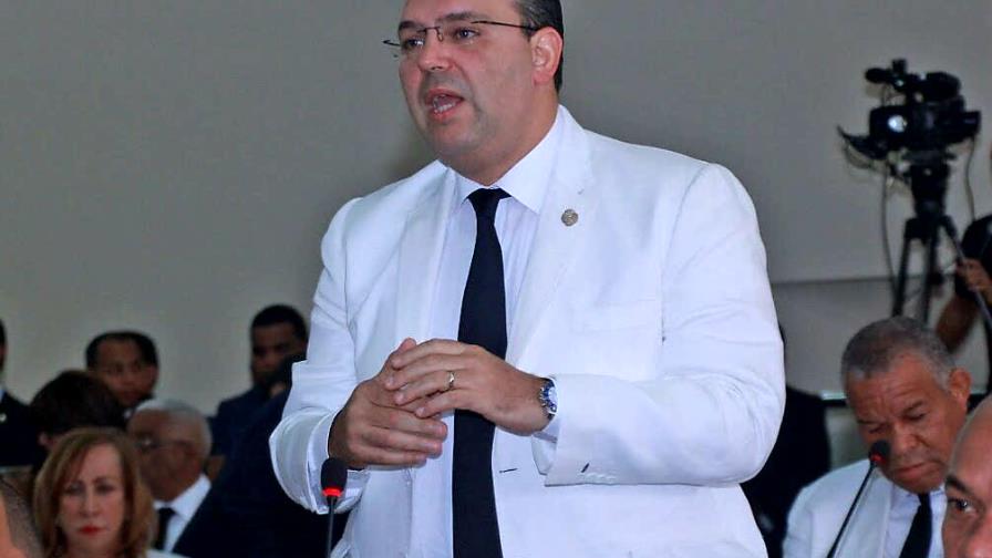 Vocero regidores PRD en DN presenta proyecto crearía figura “Regidor por un Día”.