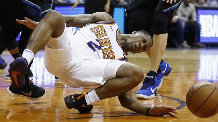 Canaan se lesiona y Suns cortan mala racha ante Dallas