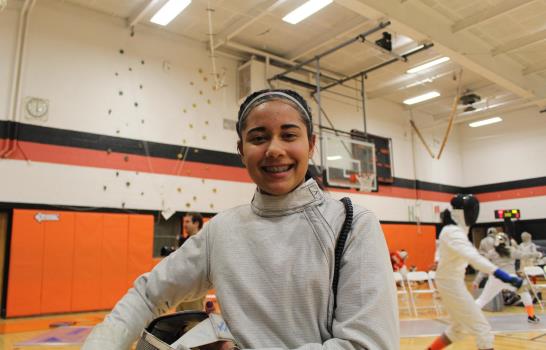 Dominicana Claudia Reynoso competirá en la estatal de esgrima de New Jersey