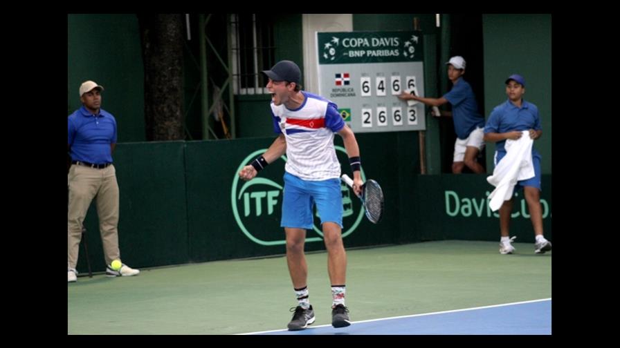 Hernández le da el primer punto a República Dominicana en Copa Davis Hernández le da el primer punto a República Dominicana en Copa Davis