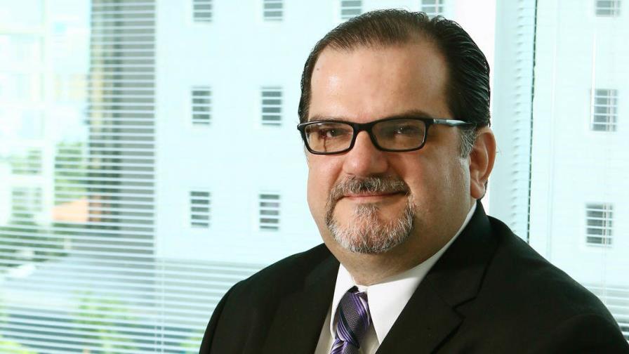 Fallece padre del comunicador Eduardo Valcárcel Bodega