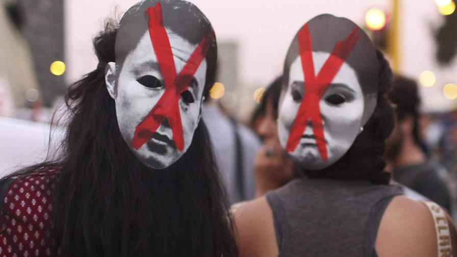 Partido fujimorista decidirá el martes si apoya la destitución de Kuczynksi