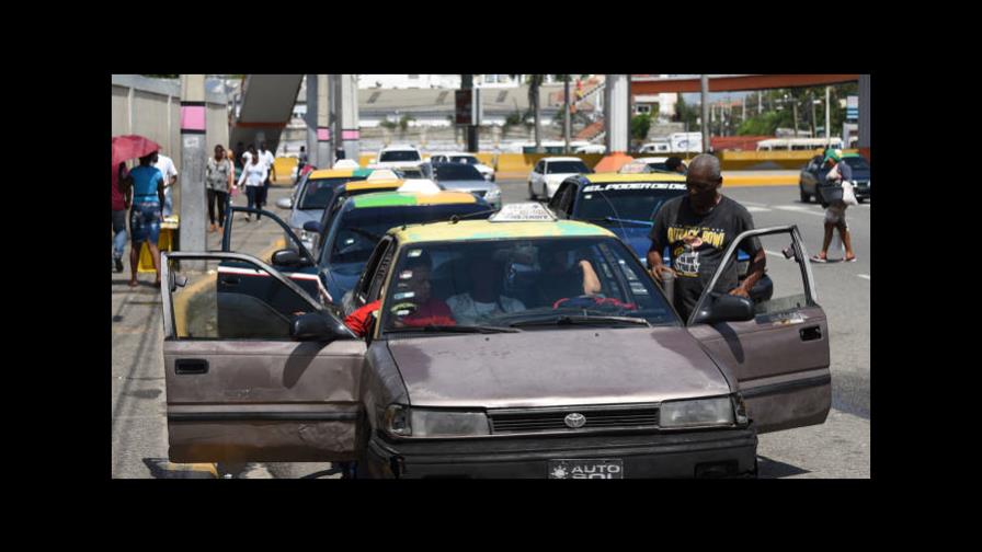 Unatrafin acusa a Fenatrano de despojarlo de sus rutas Unatrafin acusa a Fenatrano de despojarlo de sus rutas