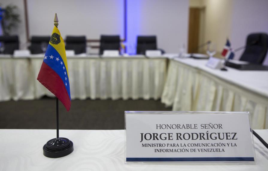 La reunión definitiva del diálogo venezolano queda en suspenso