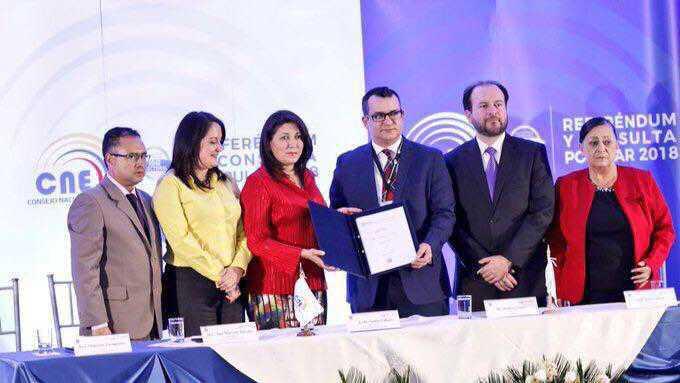 Entregan informe preliminar de Referéndum y Consulta Popular en Ecuador
