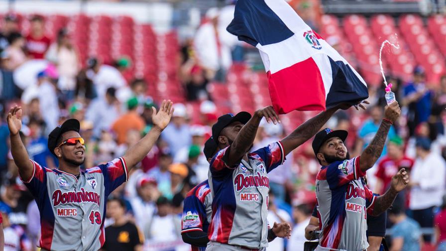 Las Águilas vapulean a Granma y avanzan a la semifinal de la Serie del Caribe
