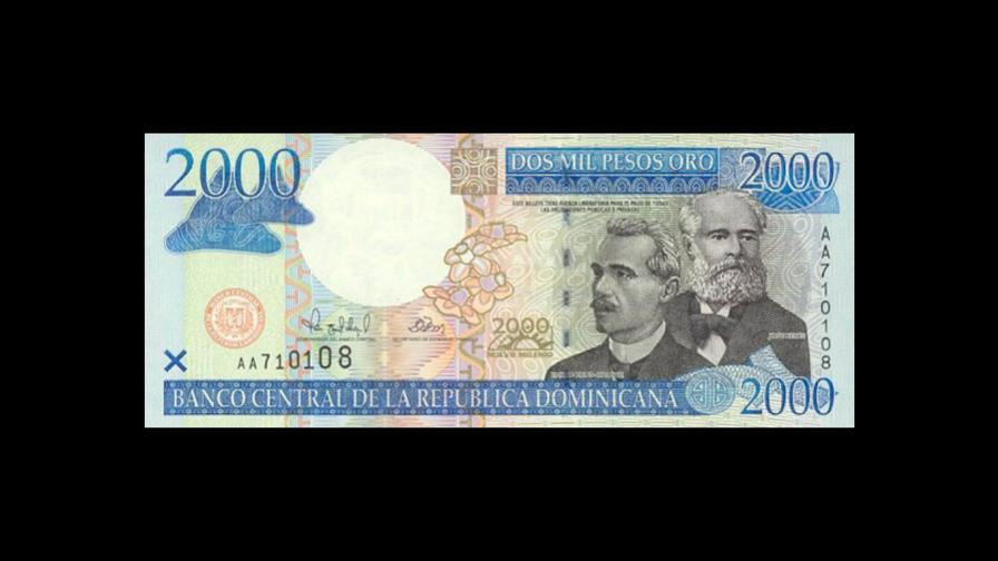 Apresan dos hombres y una mujer con cientos de billetes falsificados de RD$ 2,000 