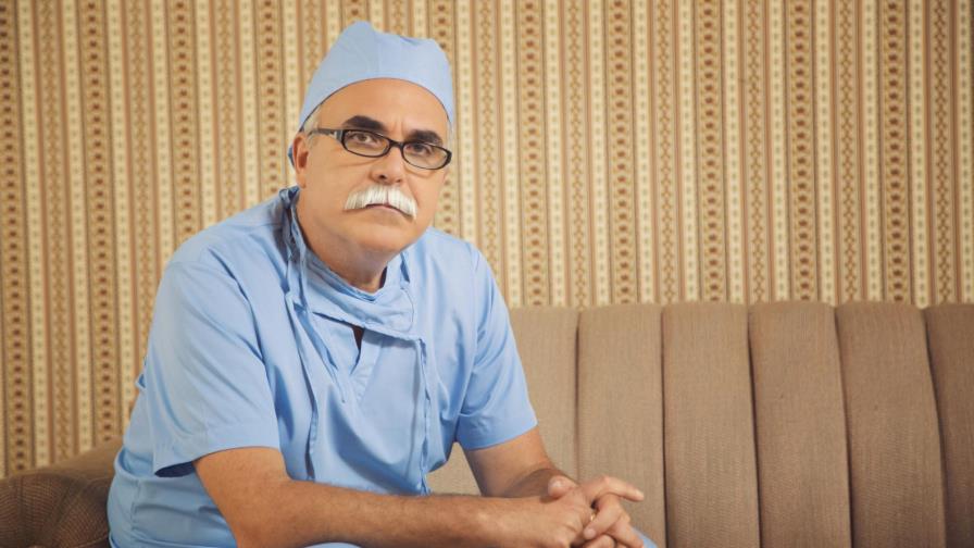 Cavada cierra un ciclo y Carlos Sánchez saca lado femenino en “Secretos de familia”