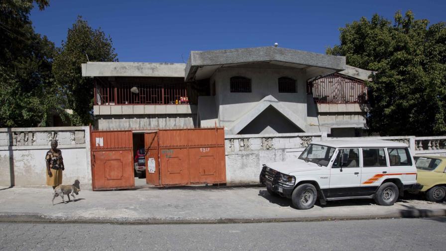 Senadores EE.UU. presionan para cerrar orfanato en Haití