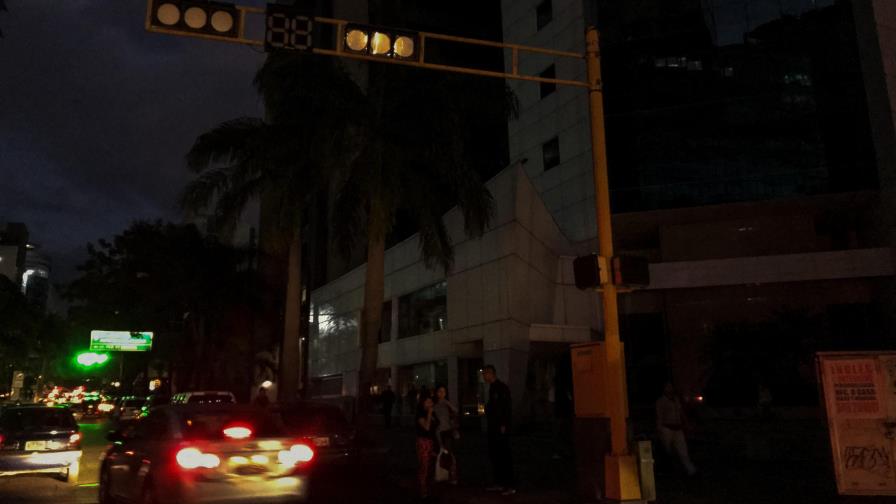Un nuevo apagón genera caos en Caracas Un nuevo apagón genera caos en Caracas