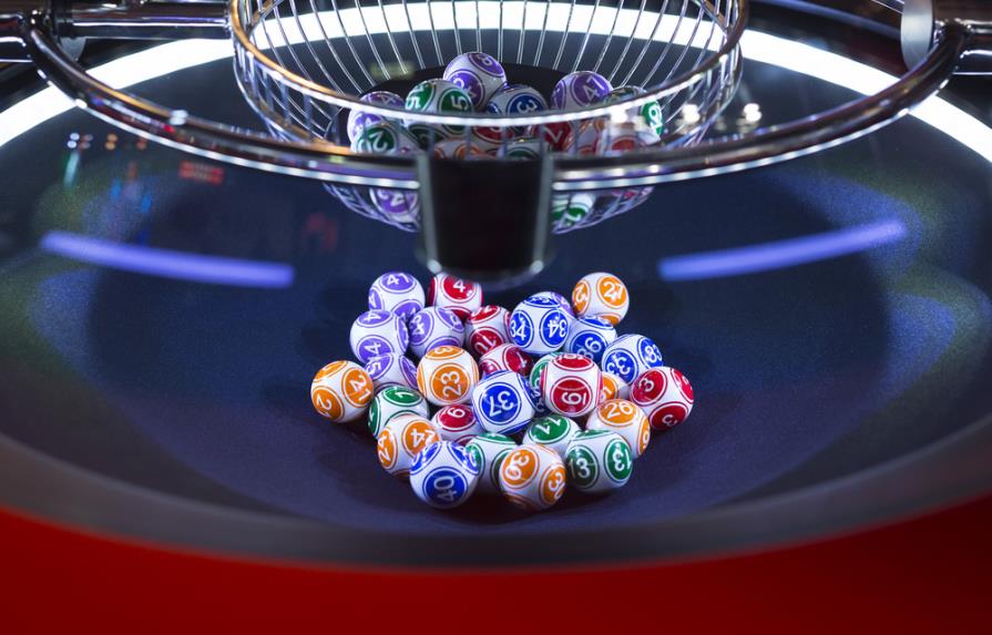 Mujer de EE.UU. exige anonimato tras ganar 560 millones de dólares en lotería