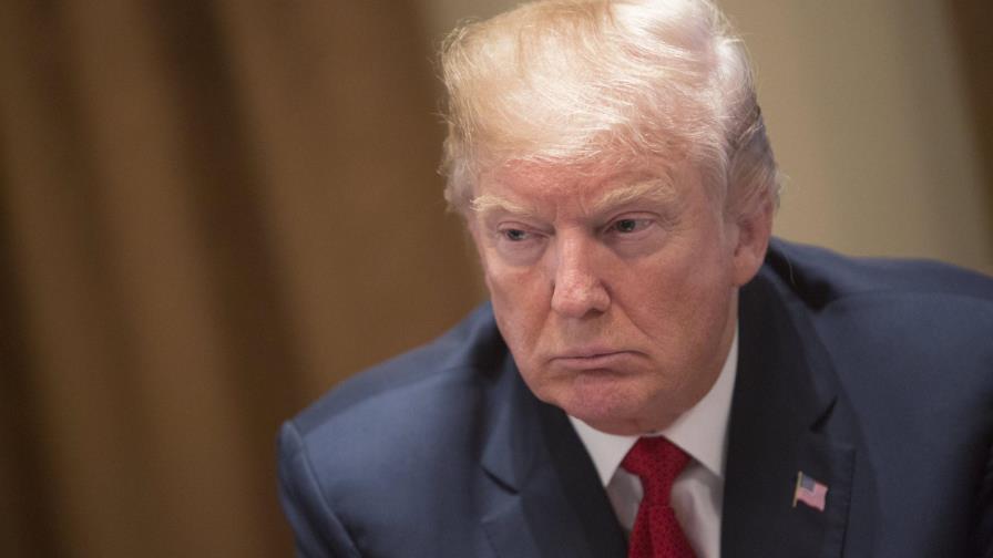 Trump crea una oficina dedicada a identificar a inmigrantes “amenazantes” Trump crea una oficina dedicada a identificar a inmigrantes “amenazantes”