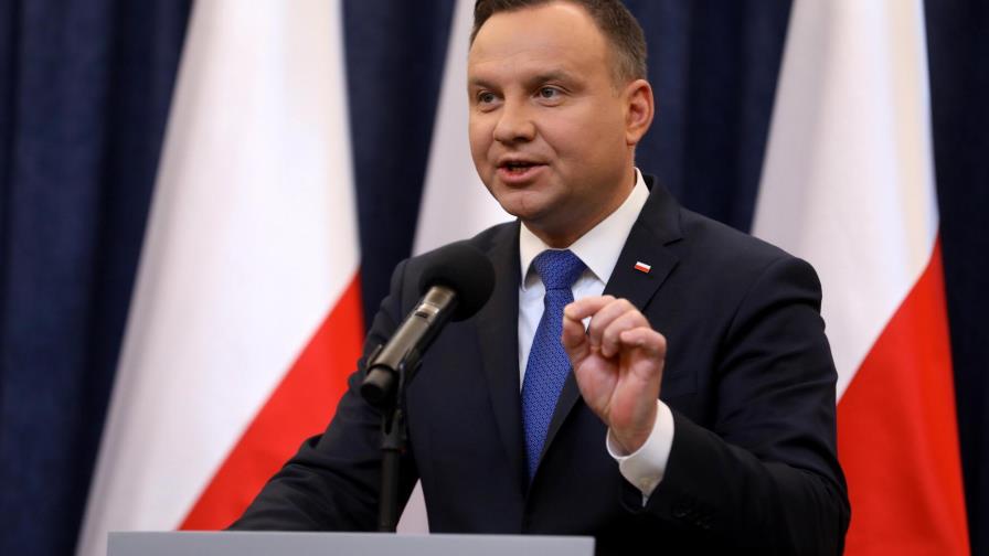 El presidente polaco firma la controvertida ley sobre el Holocausto