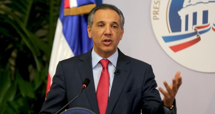 Peralta dice ajuste fiscal propuesto por el FMI debe ser tomado con “cuidado”