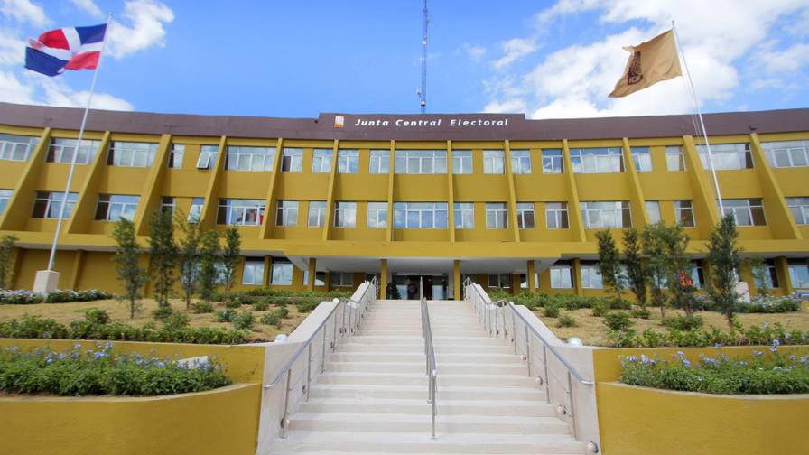 JCE aprueba presupuesto para partidos políticos por RD$1,260 millones en 2018