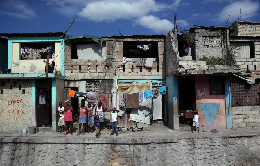 Oxfam encubrió “orgías” con prostitutas de algunos de sus empleados en Haití