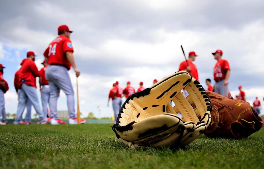 Invasión dominicana a los campos de entrenamientos MLB con 210 jugadores