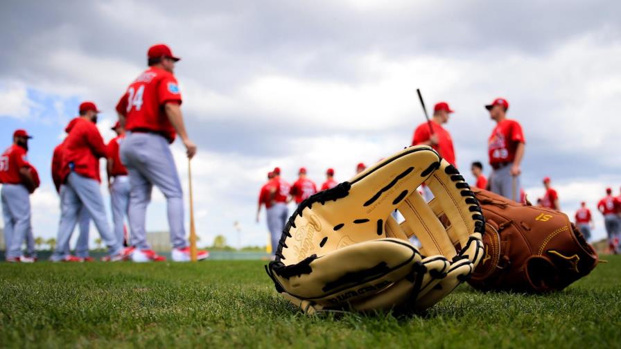 Invasión dominicana a los campos de entrenamientos MLB con 210 jugadores