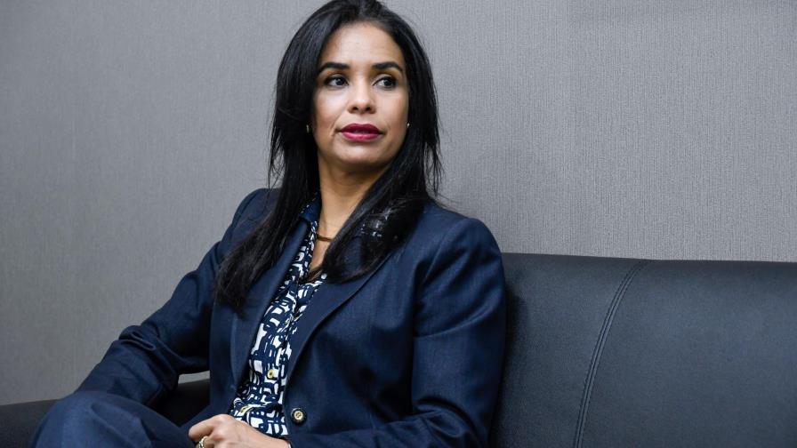 Directora Intrant: muchos motoristas no tienen licencia porque son extranjeros indocumentados Directora Intrant: muchos motoristas no tienen licencia porque son extranjeros indocumentados