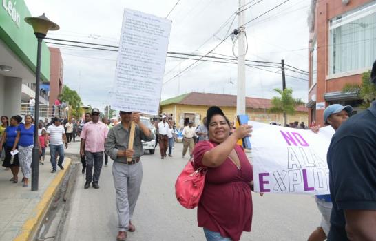 Sanjuaneros marchan en contra de proyecto de explotación minera 