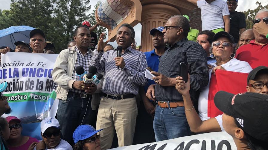 Senador Bautista somete creación “Reserva Natural Romero” en zona minera de San Juan