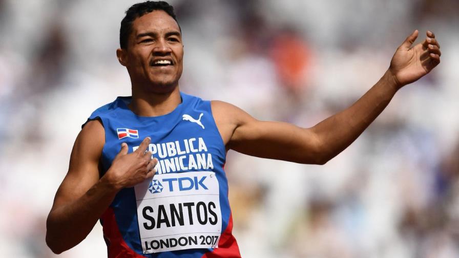 Juander Santos clasifica al mundial bajo techo en 400 metros Juander Santos clasifica al mundial bajo techo en 400 metros