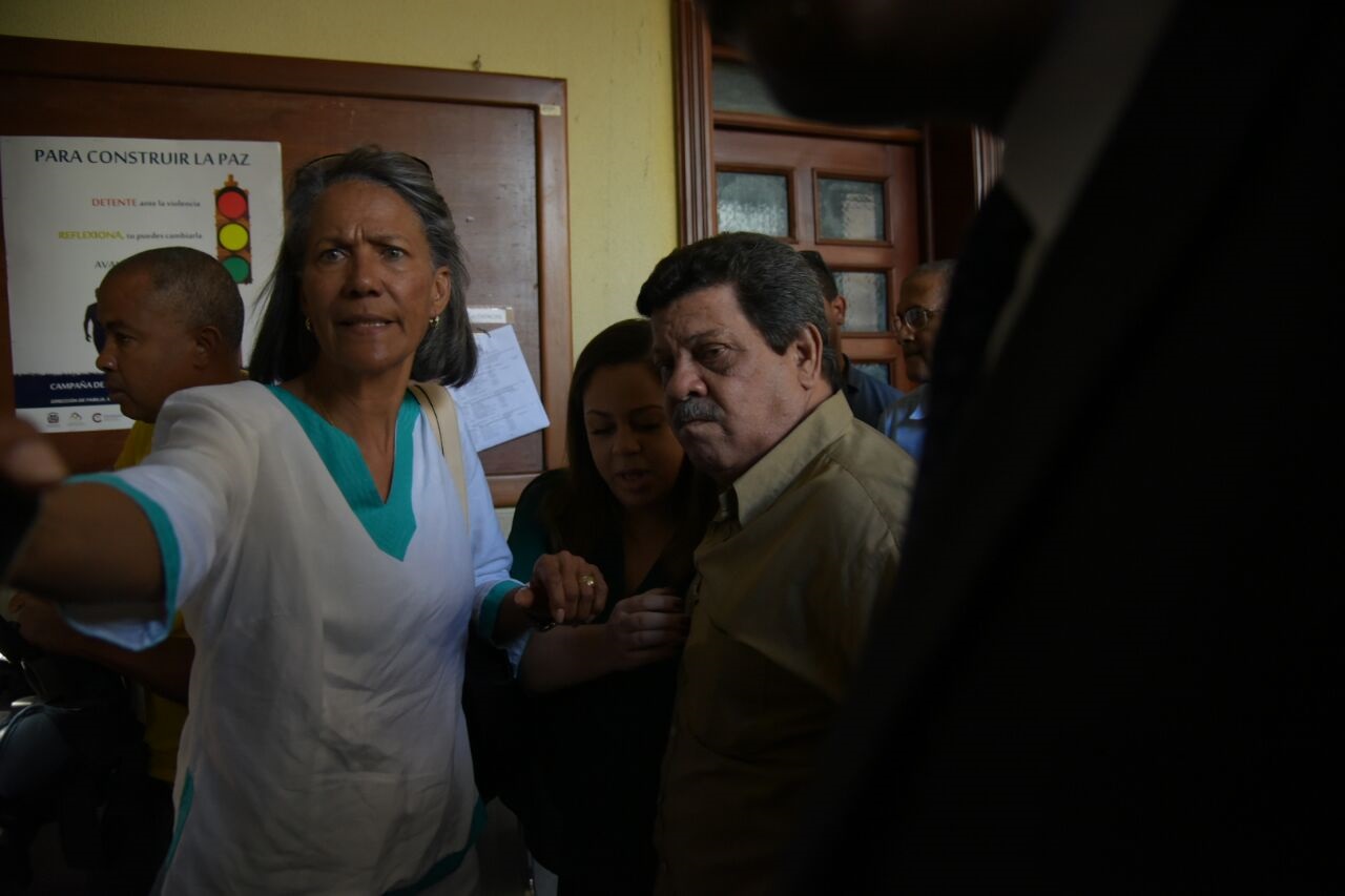 El padre de la joven Reyna Isabel Encarnación Morales, quien fue asesinada junto a sus tres hijos por Víctor Portorreal.