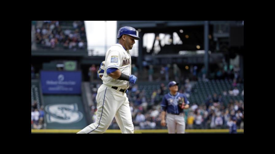 Nelson Cruz: su prioridad es estar saludable en 2018 Nelson Cruz: su prioridad es estar saludable en 2018