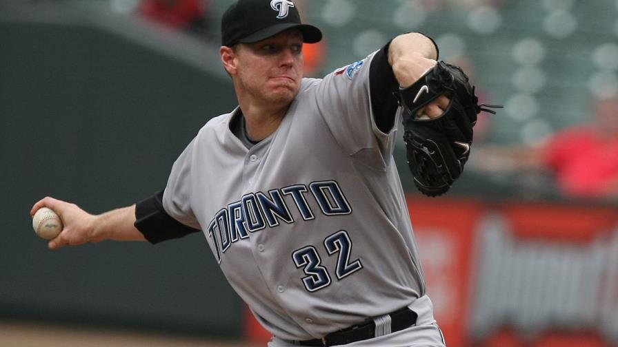 Los Azulejos de Toronto retirarán el 32 de Roy Halladay en el Día Inaugural Los Azulejos de Toronto retirarán el 32 de Roy Halladay en el Día Inaugural